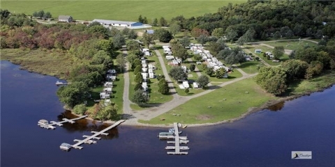 Camping Bois-Francs Camping Bois-Francs