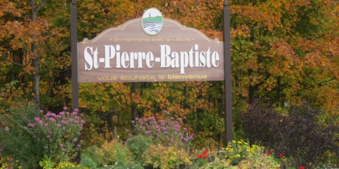 Affiche entrée municipalité Saint-Pierre-Baptiste Affiche entrée municipalité Saint-Pierre-Baptiste