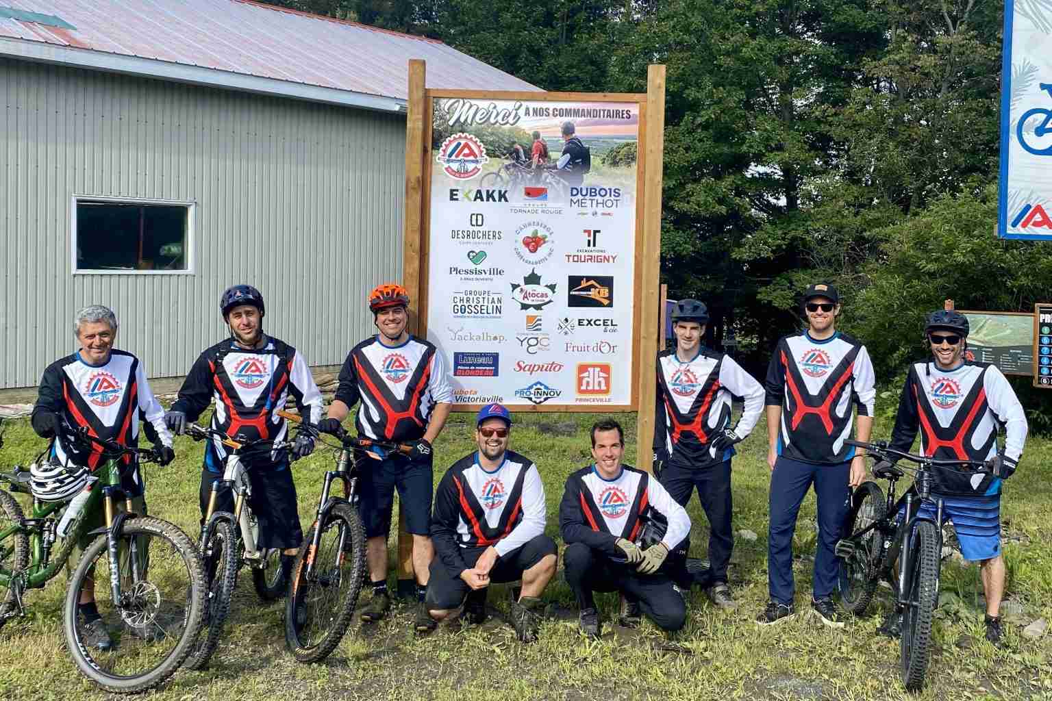 Mont Apic - bénévoles vélo