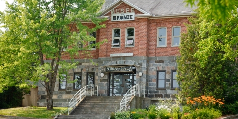 Les fonds obtenus grâce à l'entente de développement culturel serviront entre autres à concevoir un circuit touristique en lien avec le créneau du bronze. Musée du bronze d'Inverness